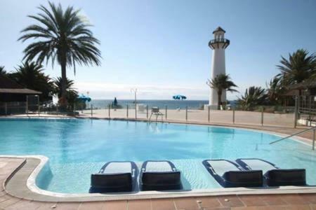 Lidia & Paco Home Two Bedrooms Beachfront Playa Del Aguila  المظهر الخارجي الصورة