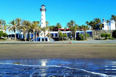 Lidia & Paco Home Two Bedrooms Beachfront Playa Del Aguila  المظهر الخارجي الصورة