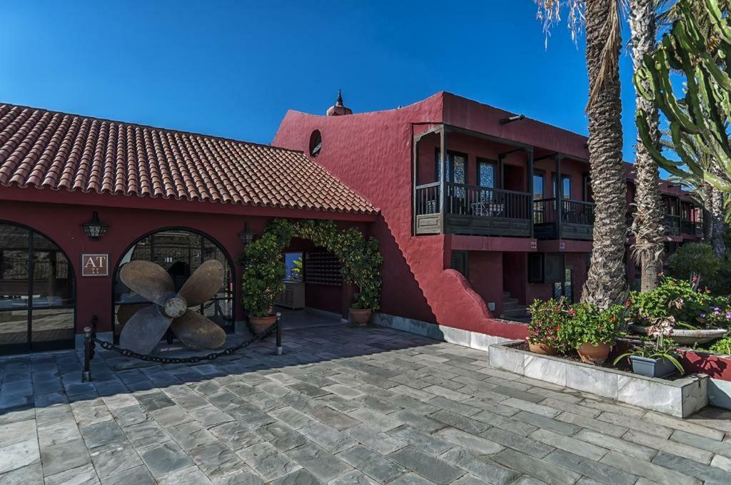 Lidia & Paco Home Two Bedrooms Beachfront Playa Del Aguila  المظهر الخارجي الصورة