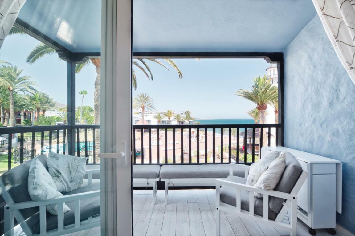 Lidia & Paco Home Two Bedrooms Beachfront Playa Del Aguila  المظهر الخارجي الصورة