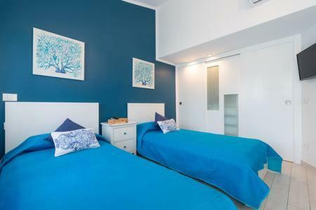 Lidia & Paco Home Two Bedrooms Beachfront Playa Del Aguila  المظهر الخارجي الصورة