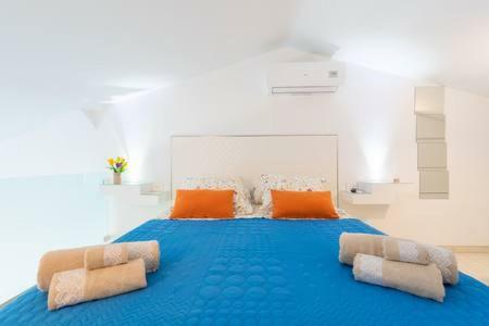 Lidia & Paco Home Two Bedrooms Beachfront Playa Del Aguila  المظهر الخارجي الصورة